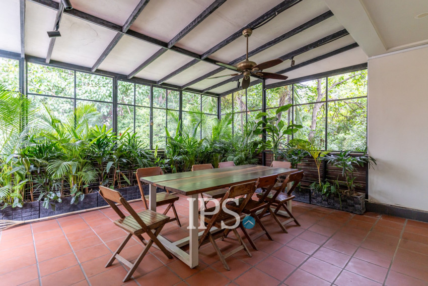 7 Bedroom Townhouse For Rent - Tonle Bassac, Phnom Penh