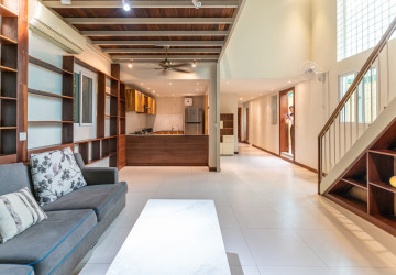 7 Bedroom Townhouse For Rent - Tonle Bassac, Phnom Penh thumbnail