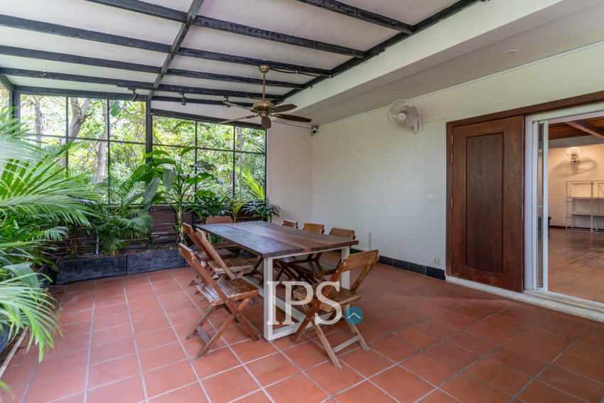 7 Bedroom Townhouse For Rent - Tonle Bassac, Phnom Penh