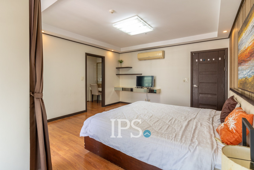 3 Bedroom Condo For Rent - Decastle Royal, BKK1,  Phnom Penh