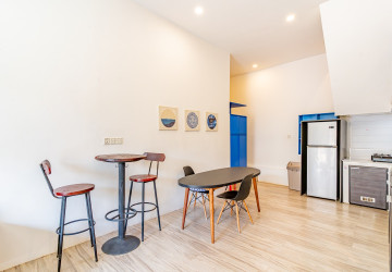 Renovated Duplex 2 Bedroom Apartment For Rent - Wat Phnom, Phnom Penh thumbnail