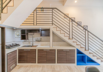 Renovated Duplex 2 Bedroom Apartment For Rent - Wat Phnom, Phnom Penh thumbnail