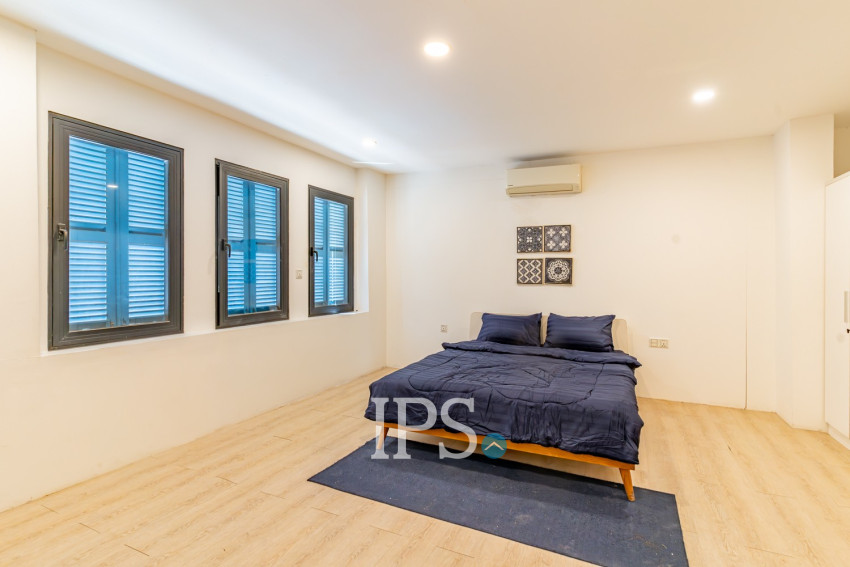 Renovated Duplex 2 Bedroom Apartment For Rent - Wat Phnom, Phnom Penh