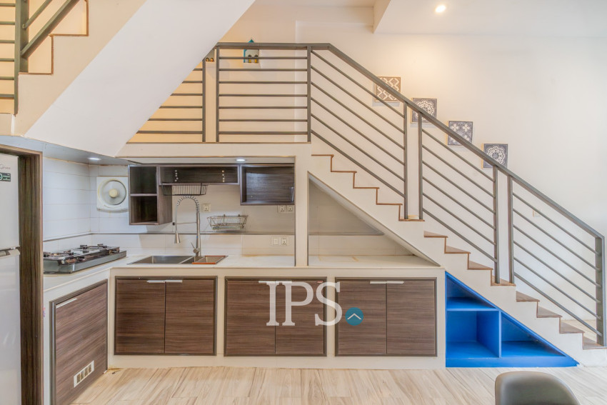 Renovated Duplex 2 Bedroom Apartment For Rent - Wat Phnom, Phnom Penh