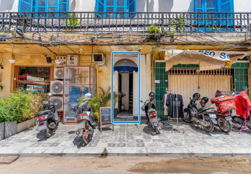 Renovated Duplex 2 Bedroom Apartment For Rent - Wat Phnom, Phnom Penh thumbnail