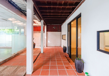 72 Sqm Commercial Space  For Rent - Svay Dangkum, Siem Reap thumbnail
