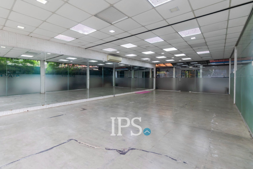 72 Sqm Commercial Space  For Rent - Svay Dangkum, Siem Reap
