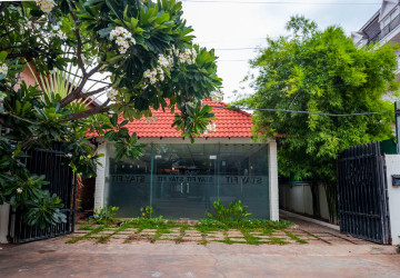 72 Sqm Commercial Space  For Rent - Svay Dangkum, Siem Reap thumbnail