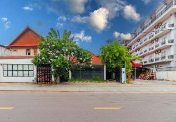 72 Sqm Commercial Space  For Rent - Svay Dangkum, Siem Reap thumbnail