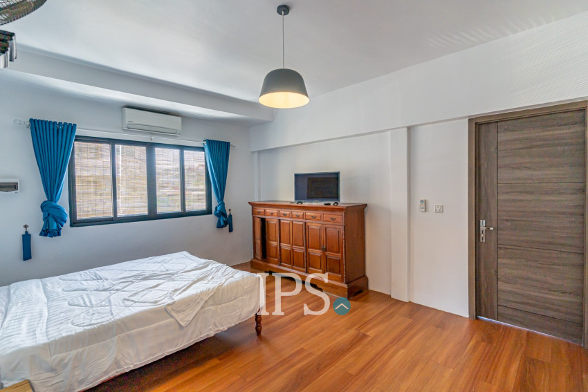 Renovated 3 Bedroom Apartment For Rent - Phsar Kandal 1, Phnom Penh