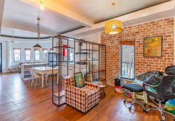 Renovated 3 Bedroom Apartment For Rent - Phsar Kandal 1, Phnom Penh thumbnail