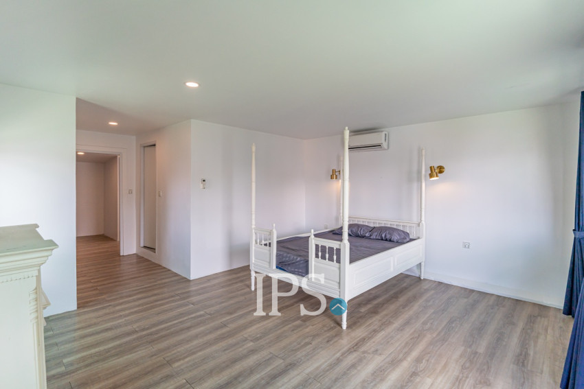 Renovated 3 Bedroom Apartment For Rent - Phsar Kandal 1, Phnom Penh