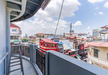 Renovated 3 Bedroom Apartment For Rent - Phsar Kandal 1, Phnom Penh thumbnail