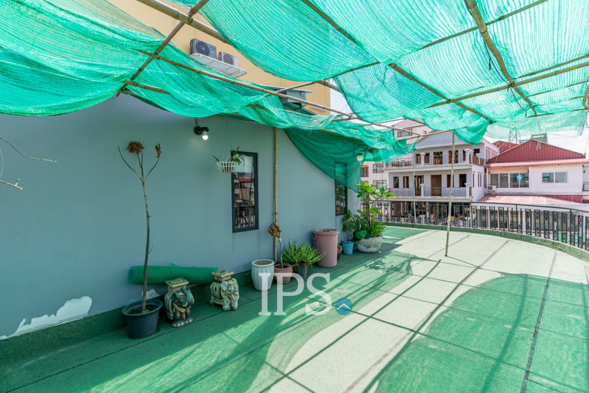 Renovated 3 Bedroom Apartment For Rent - Phsar Kandal 1, Phnom Penh