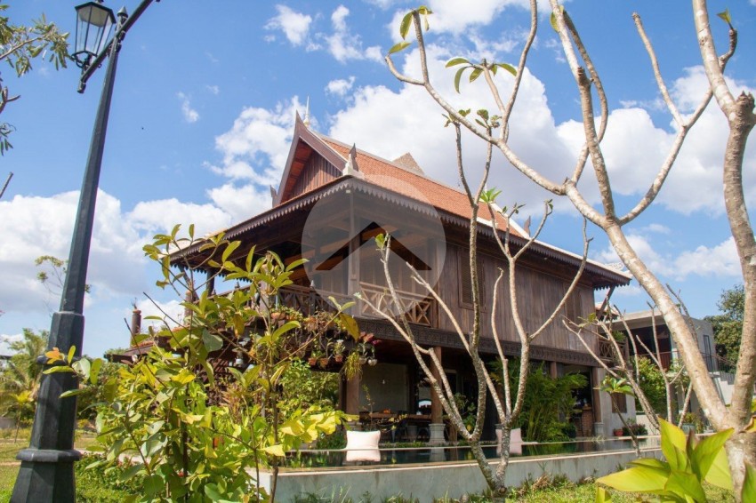 4 Bedroom Wooden Villa  For Rent - Sala Kamreuk, Siem Reap