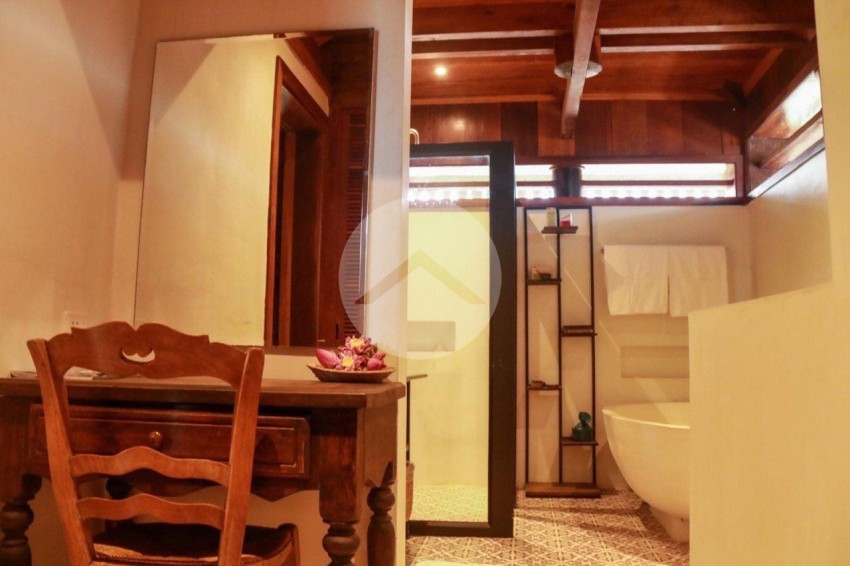 4 Bedroom Wooden Villa  For Rent - Sala Kamreuk, Siem Reap