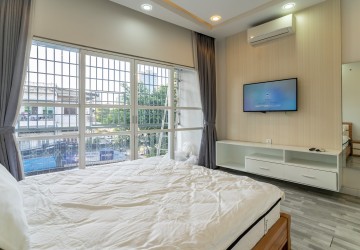 Renovated 1 Bedroom Apartment For Rent - Chakto Mukh, Phnom Penh thumbnail