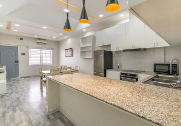 Renovated 1 Bedroom Apartment For Rent - Chakto Mukh, Phnom Penh thumbnail
