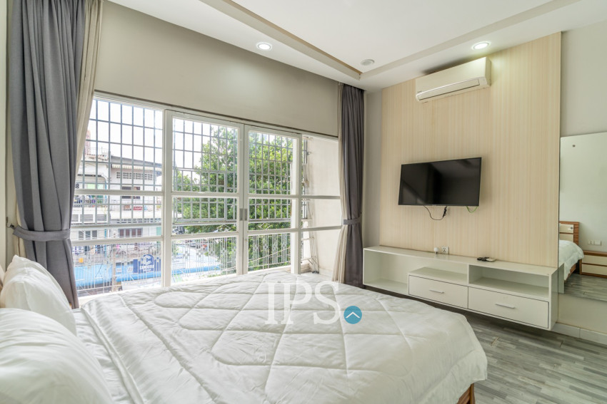 Renovated 1 Bedroom Apartment For Rent - Chakto Mukh, Phnom Penh