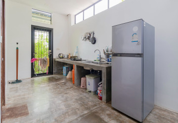 3 Bedroom House For Rent - Sangkat Siem Reap, Siem Reap thumbnail