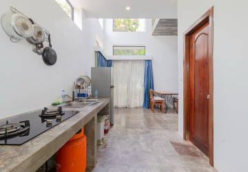 3 Bedroom House For Rent - Sangkat Siem Reap, Siem Reap thumbnail