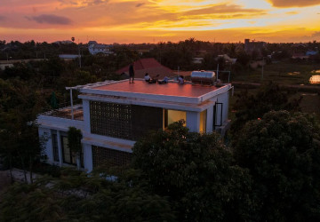 3 Bedroom House For Rent - Sangkat Siem Reap, Siem Reap thumbnail