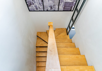 Renovated 3 Bedroom Apartment For Rent - BKK1, Phnom Penh thumbnail