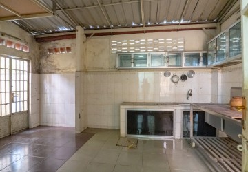 476 Sqm Commercial Villa For Rent - Tonle Bassac, Phnom Penh thumbnail