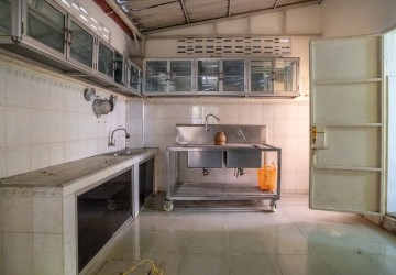 476 Sqm Commercial Villa For Rent - Tonle Bassac, Phnom Penh thumbnail