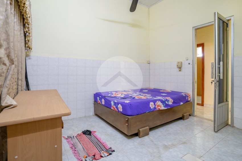 476 Sqm Commercial Villa For Rent - Tonle Bassac, Phnom Penh