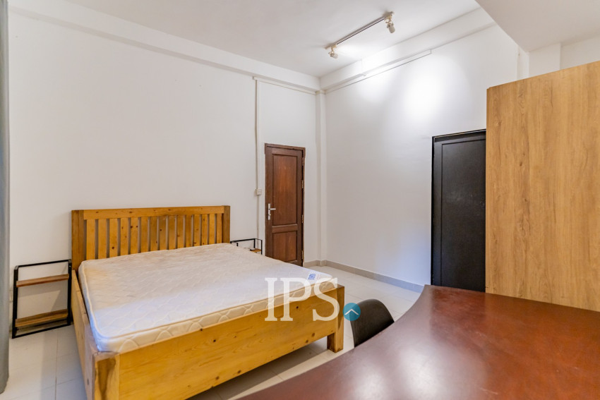 Renovated 2 Bedroom Apartment For Rent - Chakto Mukh, Phnom Penh