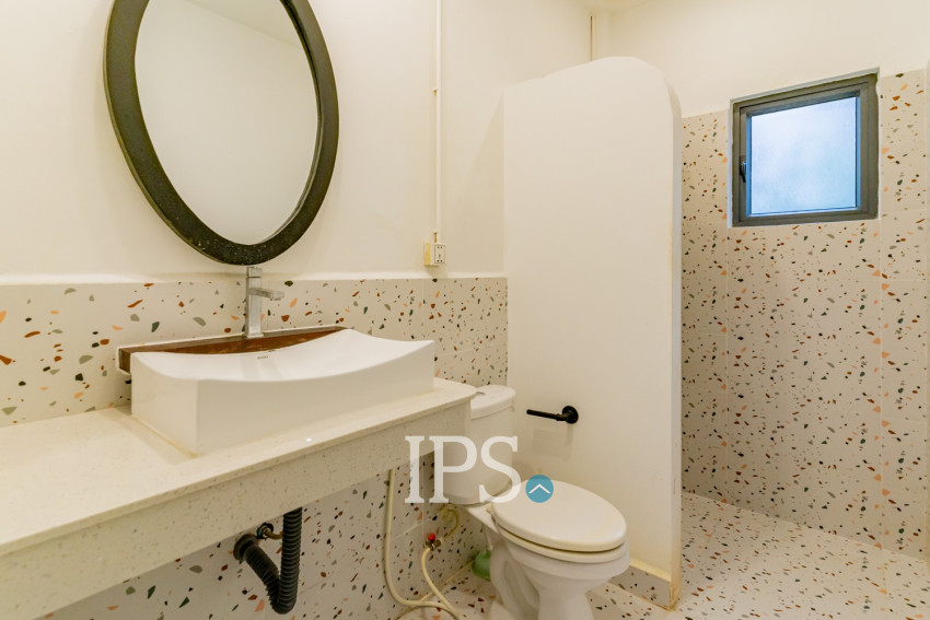 Renovated 2 Bedroom Apartment For Rent - Chakto Mukh, Phnom Penh