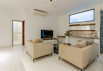 Renovated 2 Bedroom Apartment For Rent - Chakto Mukh, Phnom Penh thumbnail