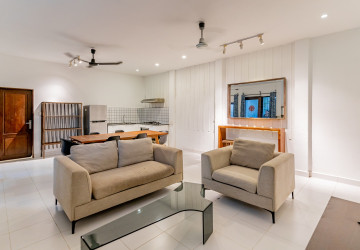 Renovated 2 Bedroom Apartment For Rent - Chakto Mukh, Phnom Penh thumbnail