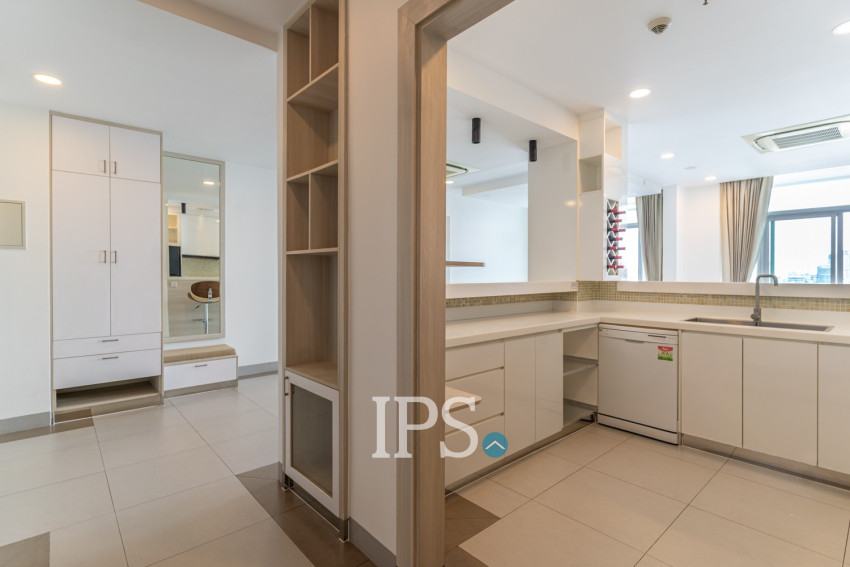 3 Bedroom Serviced Apartment For Rent -  BKK1, Phnom Penh