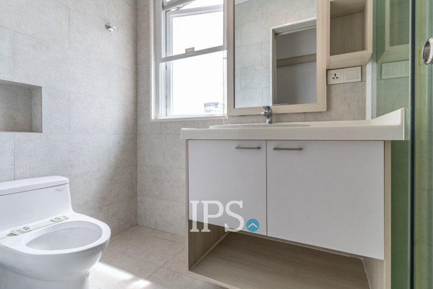 3 Bedroom Serviced Apartment For Rent -  BKK1, Phnom Penh