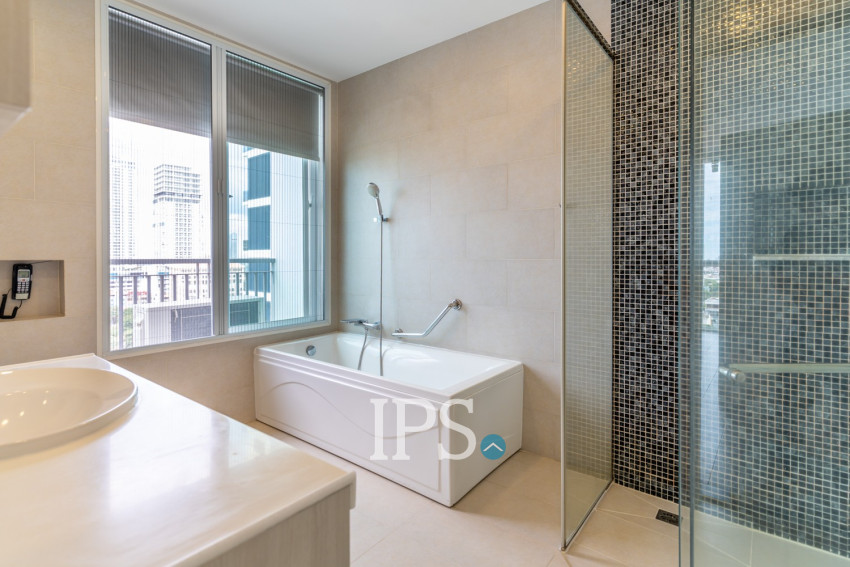 3 Bedroom Serviced Apartment For Rent -  BKK1, Phnom Penh