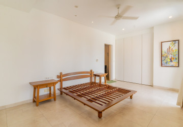 3 Bedroom Condo For Rent - Embassy Residences, Tonle Bassac, Phnom Penh thumbnail