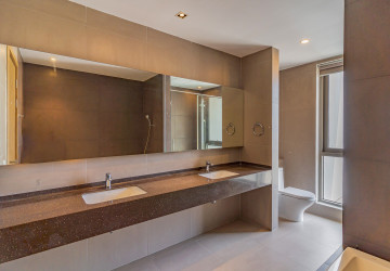 3 Bedroom Condo For Rent - Embassy Residences, Tonle Bassac, Phnom Penh thumbnail