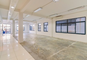 813.75 Sqm Office Building For Rent - Toul Tum Poung 2, Phnom Penh thumbnail