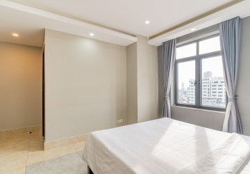 4 Bedroom Serviced Apartment For Rent - BKK2, Phnom Penh thumbnail