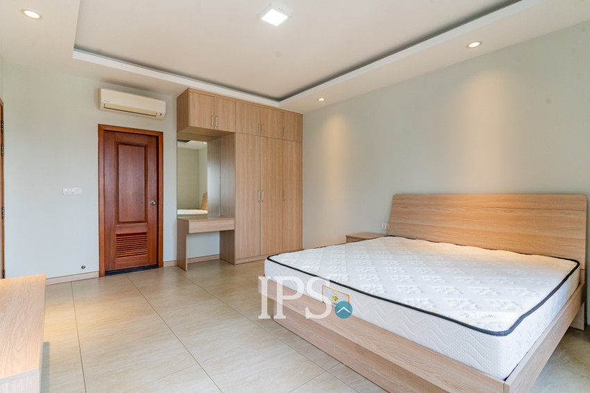 2 Bedroom Serviced Apartment For Rent - Beoung Raing, Phnom Penh