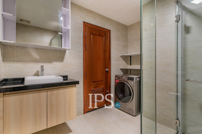 2 Bedroom Serviced Apartment For Rent - Beoung Raing, Phnom Penh