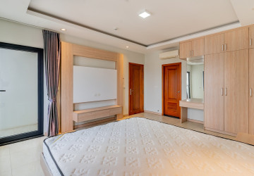 2 Bedroom Serviced Apartment For Rent - Beoung Raing, Phnom Penh thumbnail