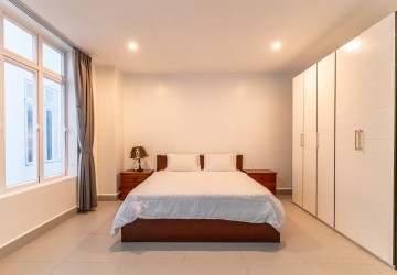 3 Bedroom Serviced Apartment For Rent - Toul Tum Poung 1, Phnom Penh thumbnail