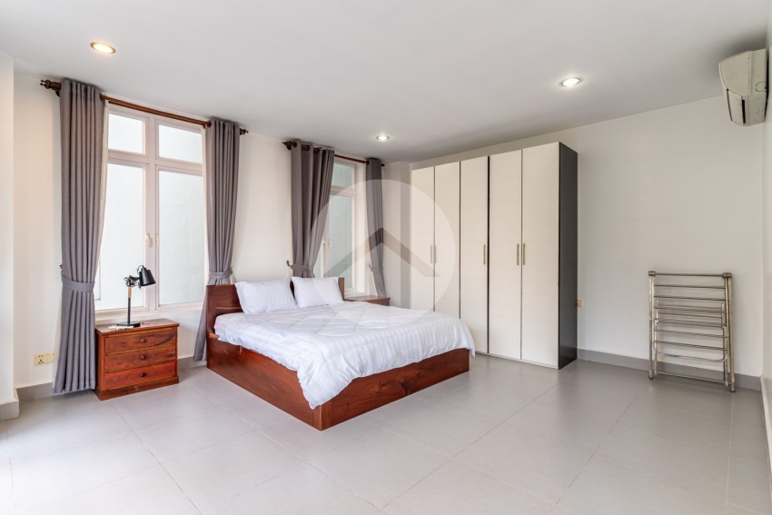 3 Bedroom Serviced Apartment For Rent - Toul Tum Poung 1, Phnom Penh