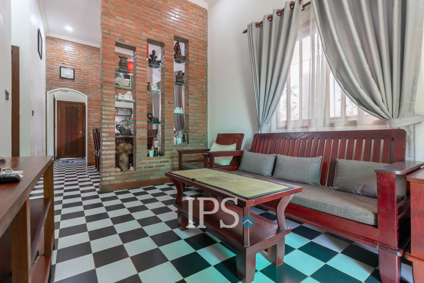 2 Bedroom House For Rent - Svay Dangkum, Siem Reap