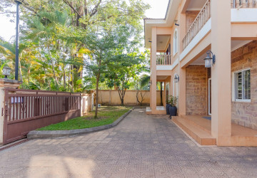 4 Bedroom House For Rent - Svay Dangkum, Siem Reap thumbnail