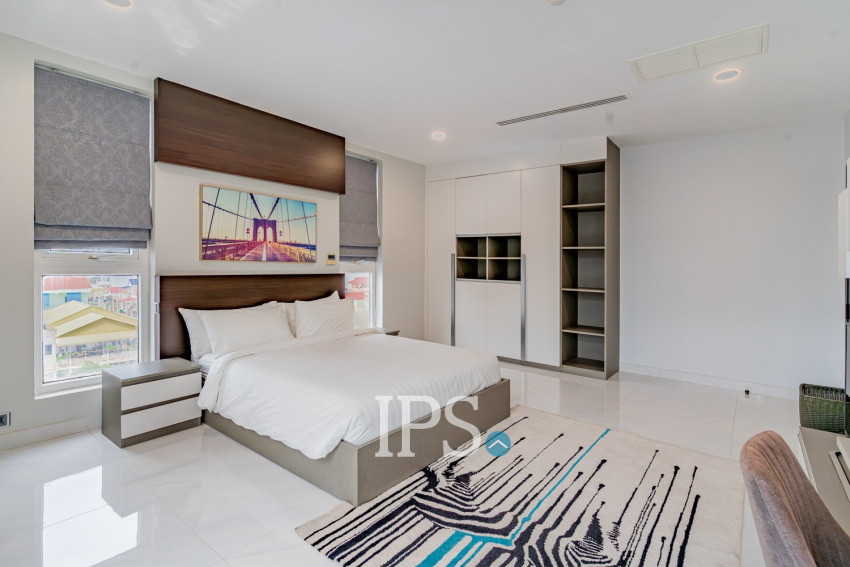 3 Bedroom Serviced Apartment For Rent - BKK2 , Phnom Penh