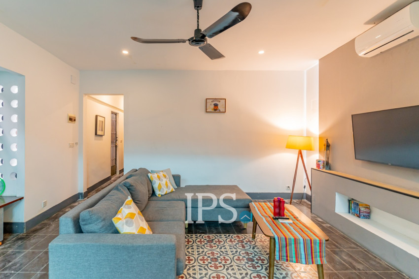 2 Bedroom Townhouse For Rent - Tonle Bassac, Phnom Penh